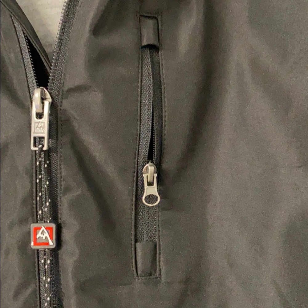 SOLD Black Avalanche Rain/Wind Jacket, M - Picture 5 of 10